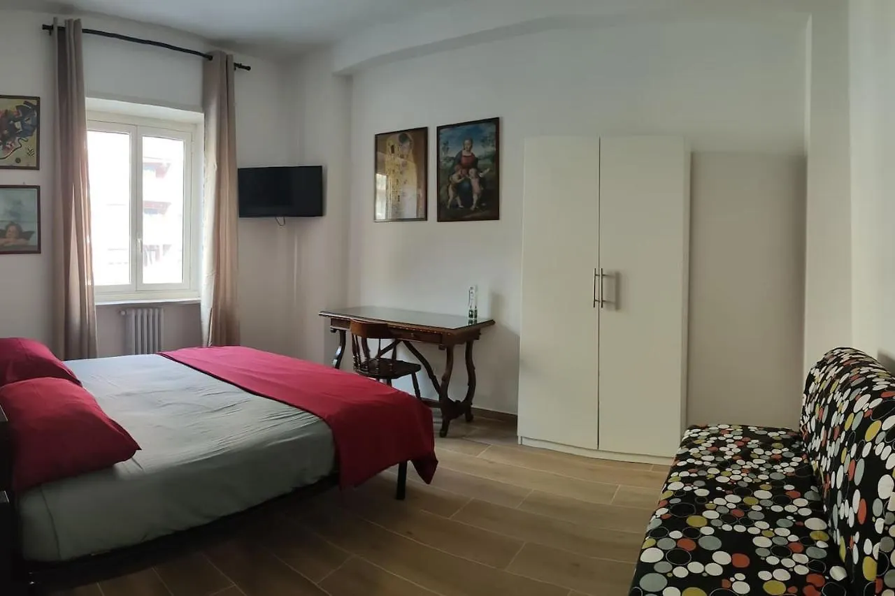 Theresa Apartment روما